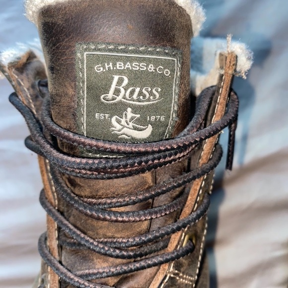 G.H. Bass & Co fleeced line leather snow boot. - Picture 8 of 14